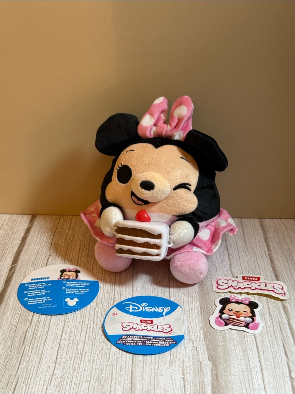 Disney Minnie Mouse Pink Polka-Dot Bow Plush with Cake Snack